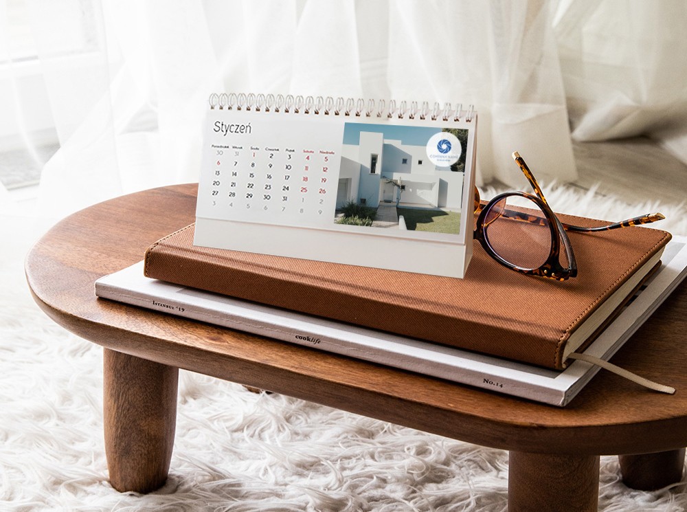 praktyczne gadżety do biura - kalendarz biurkowy
